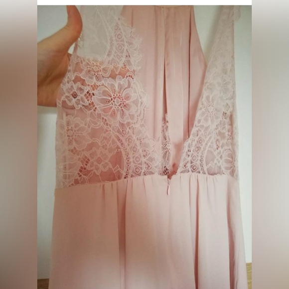 H&M soft pink short cocktail formal dress
with open back lace details US 4/XS - Picture 3 of 13